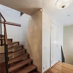 Airhome - Kuninga Apartament *