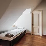 Airhome - Kuninga Tallin