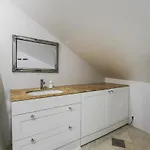Airhome - Kuninga Tallin