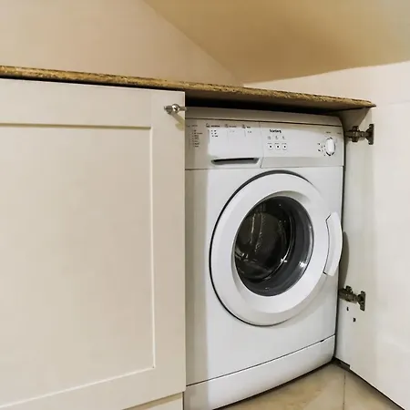 Airhome - Kuninga Apartment