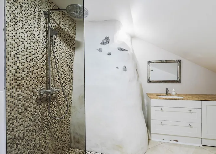 Airhome - Kuninga * Tallin