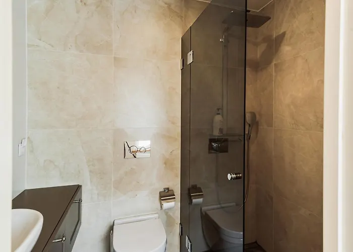 Airhome - Kuninga Ταλίν