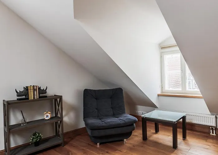 Airhome - Kuninga Ταλίν