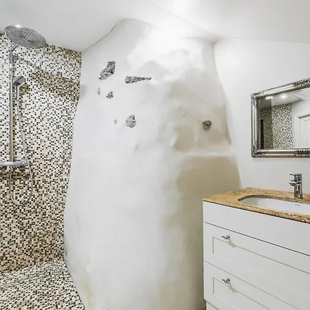 Airhome - Kuninga Διαμέρισμα *